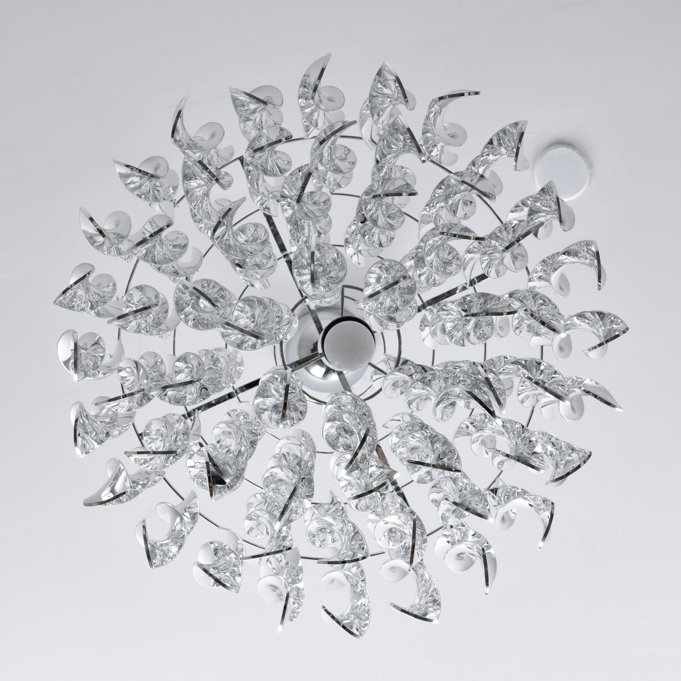 Isoran Luxe Pendelleuchte aus Metall-Letslighting