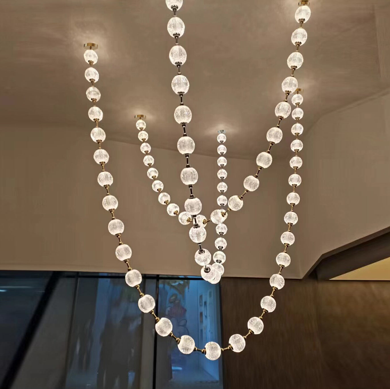 Myphais Moderner Kronleuchter aus Kunststoff-Letslighting