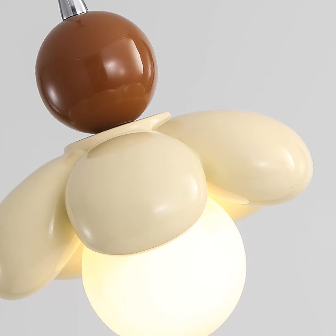 Blossi Moderne Pendelleuchte mit Blumenmotiv aus Kunstharz-Letslighting