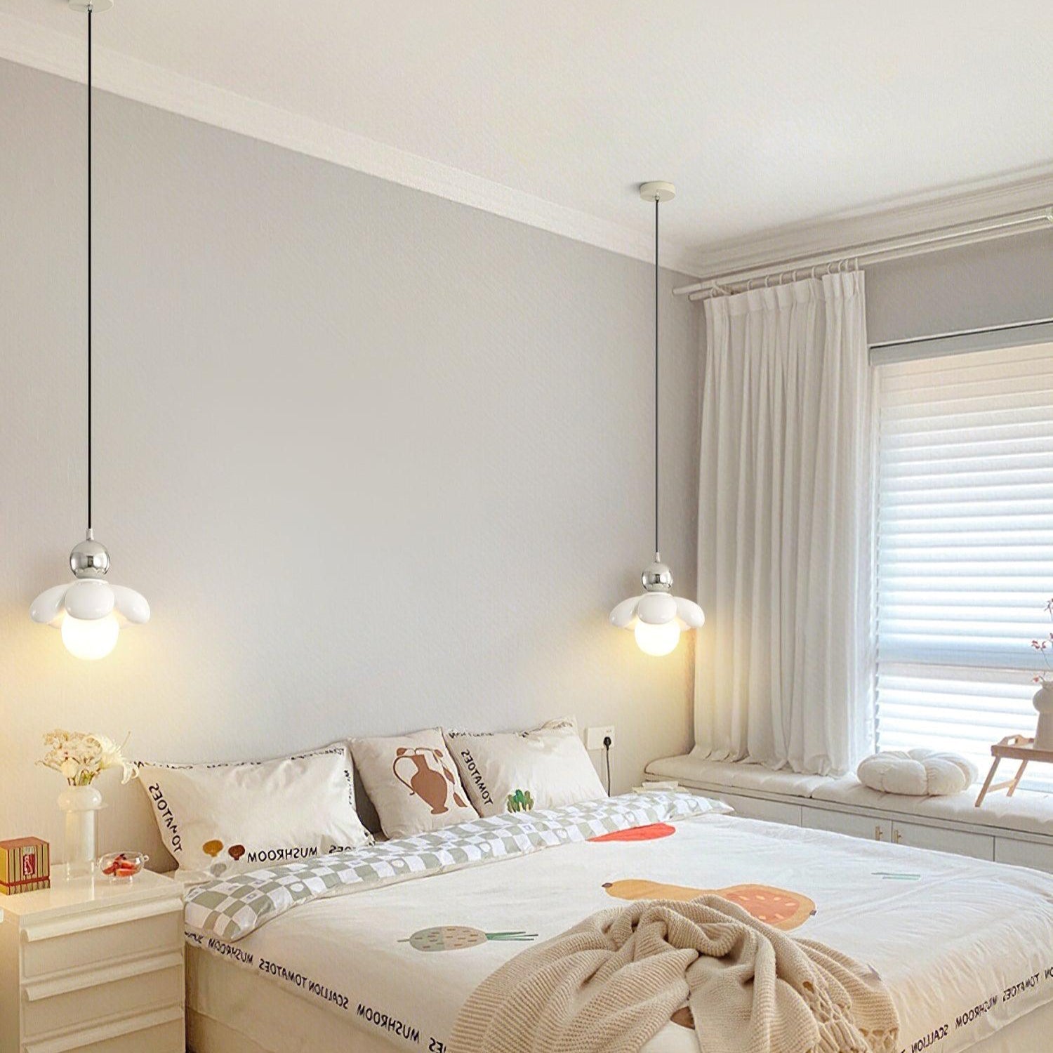 Blossi Moderne Pendelleuchte mit Blumenmotiv aus Kunstharz-Letslighting