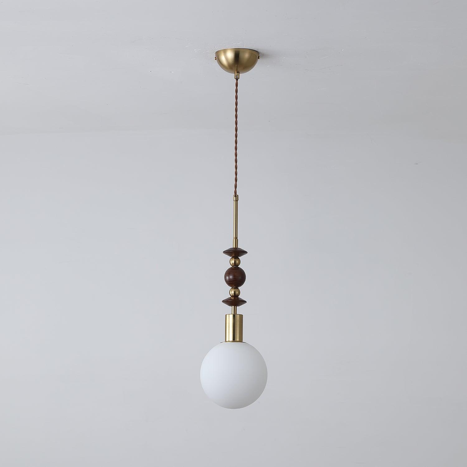 Norn Vintage-Globus-Pendelleuchte mit Holzperlen