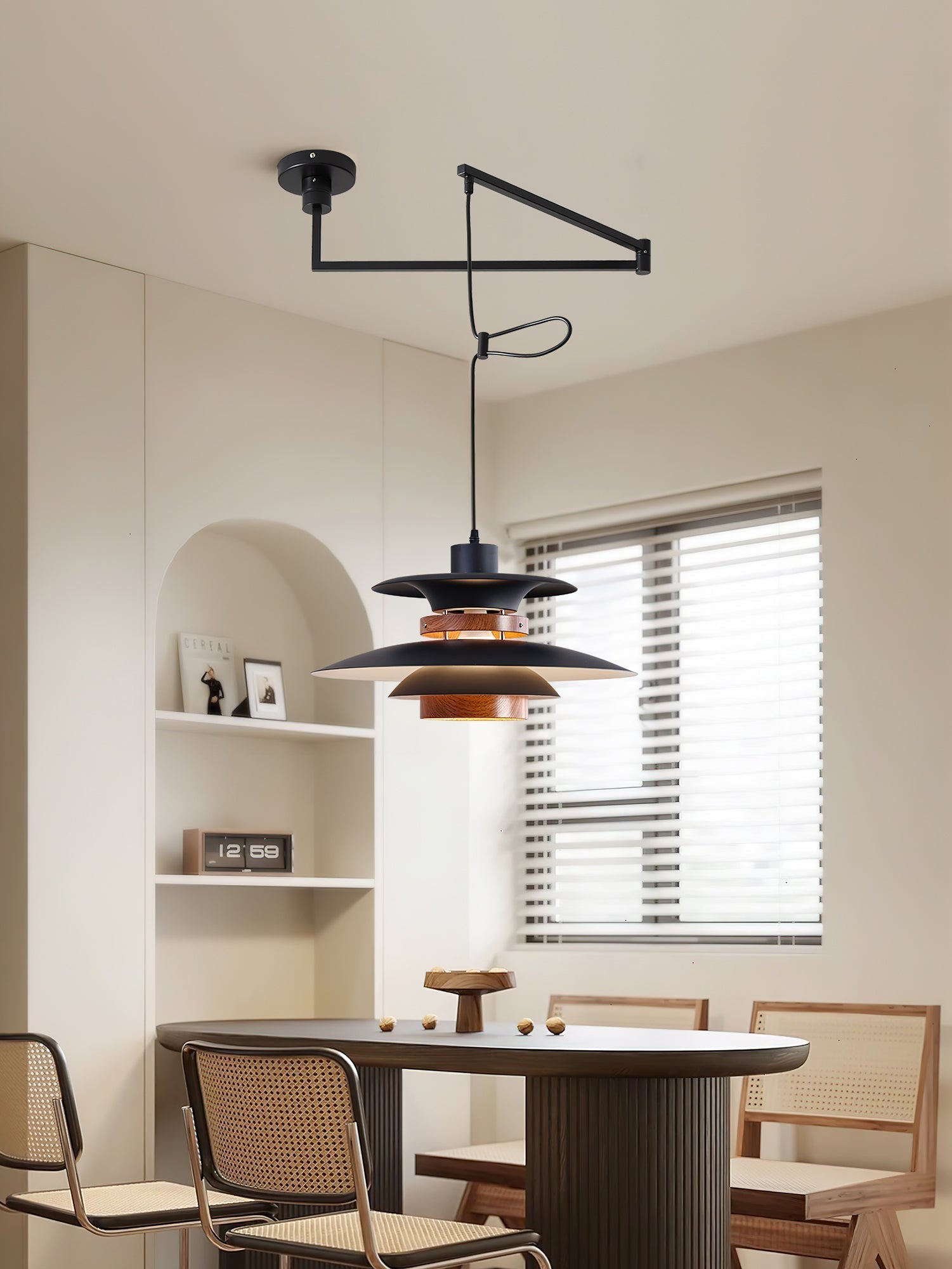 Virelith Pendelleuchte aus Stahl und Holz-Letslighting