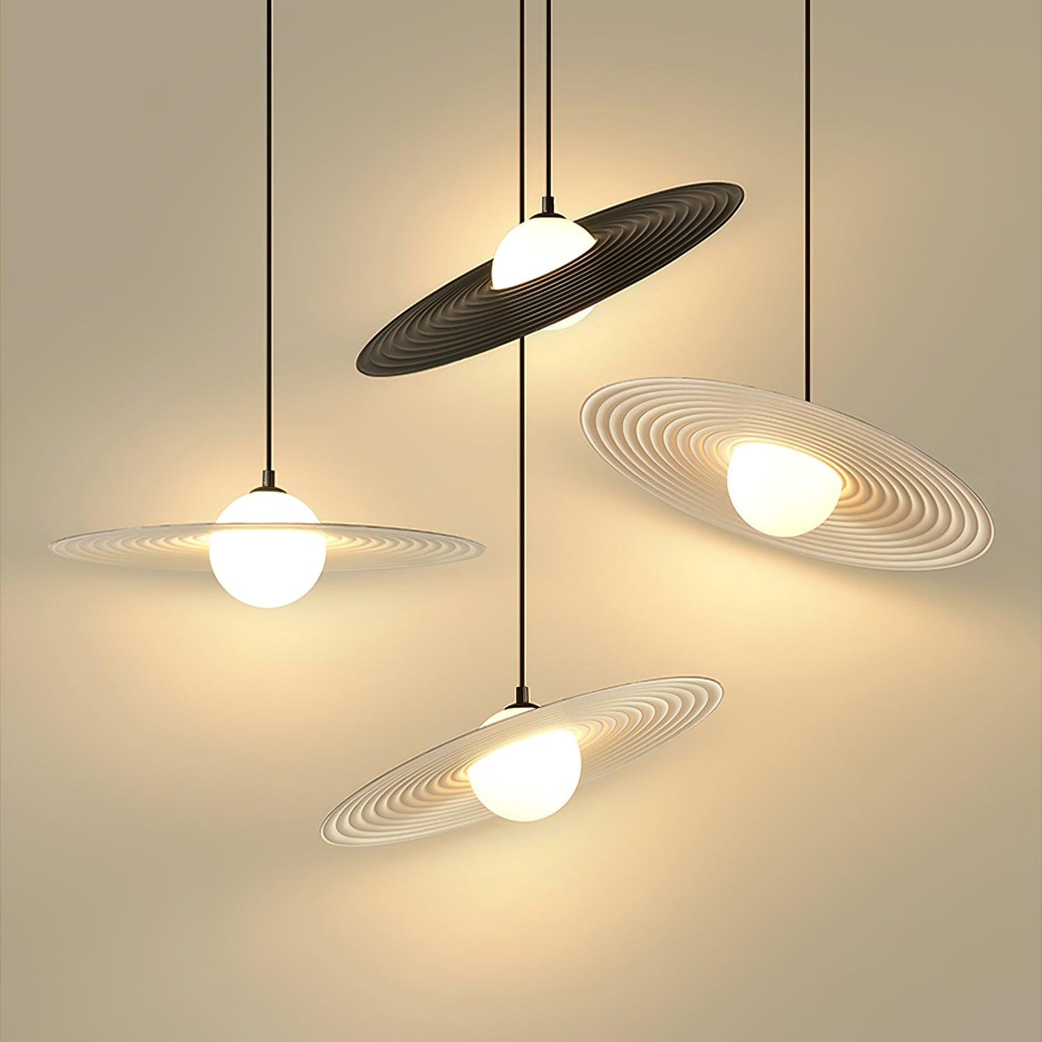 Lustra Pendelleuchte PE Plate Weiß und Schwarz-Letslighting
