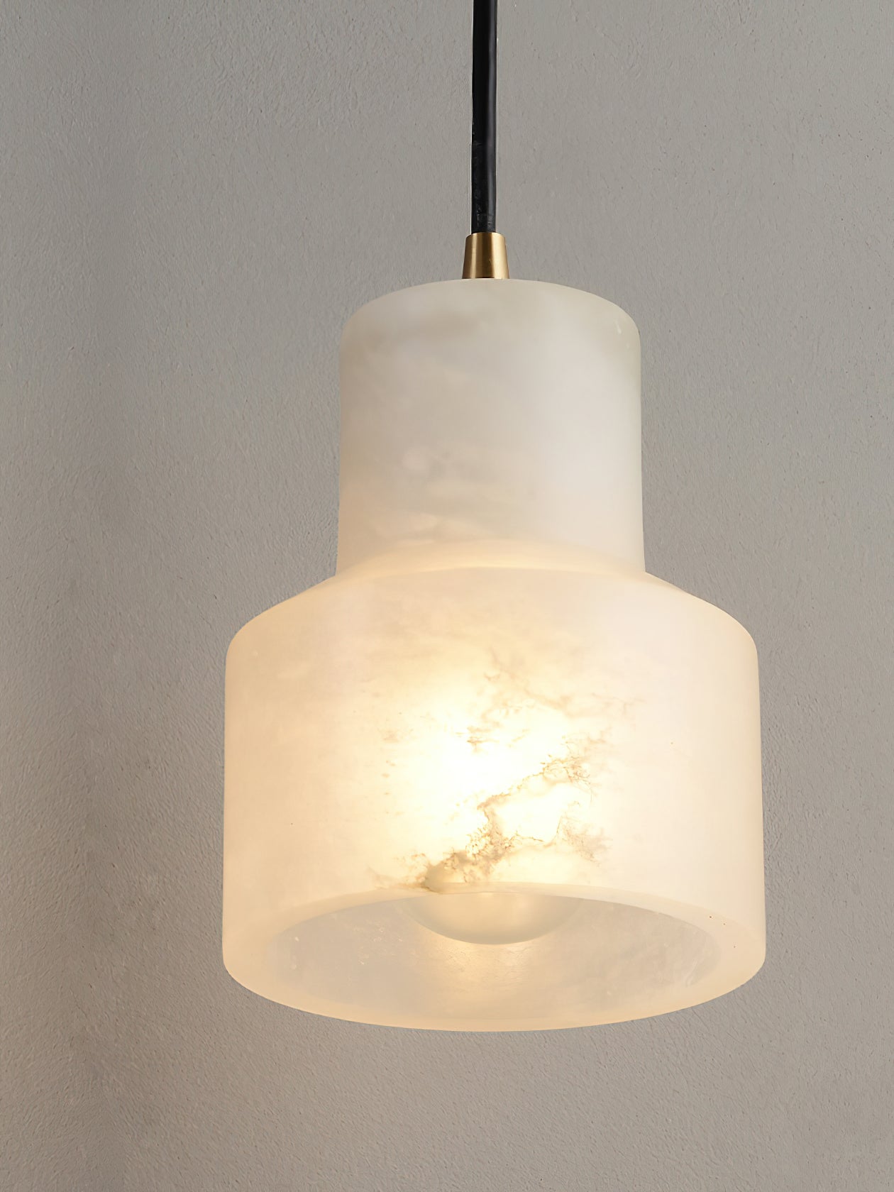 Syphae Modern Minimalist Brass Alabaster Pendnat Light - Letslighting