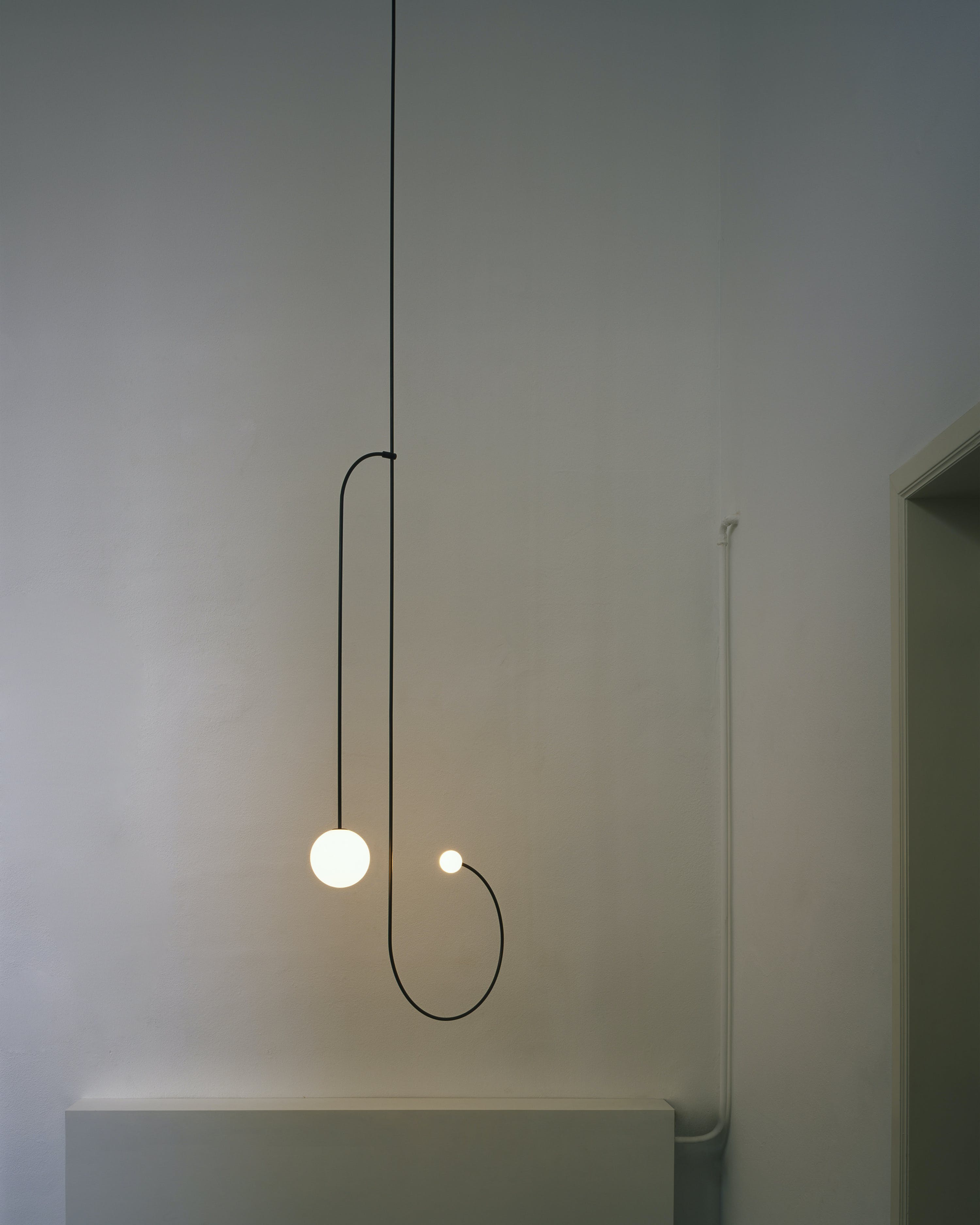 Lustra Kronleuchter Mobile Schwarz Minimalistisch-Letslighting