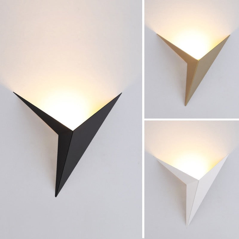 Ray Modern Minimalistisch Dreieckige LED Wandleuchte Weiß/Schwarz Metall