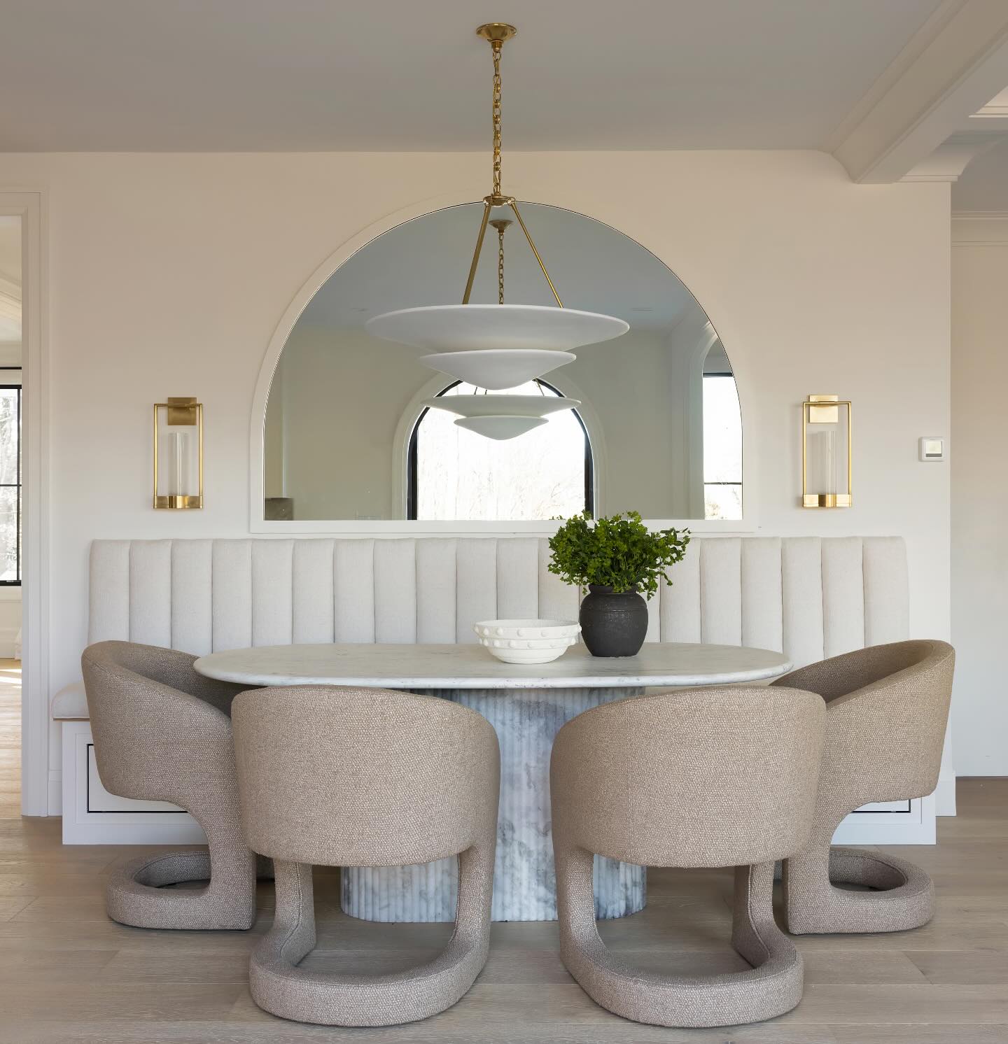 Avinisra Eleganter Moderner Messing-Kronleuchter-Letslighting