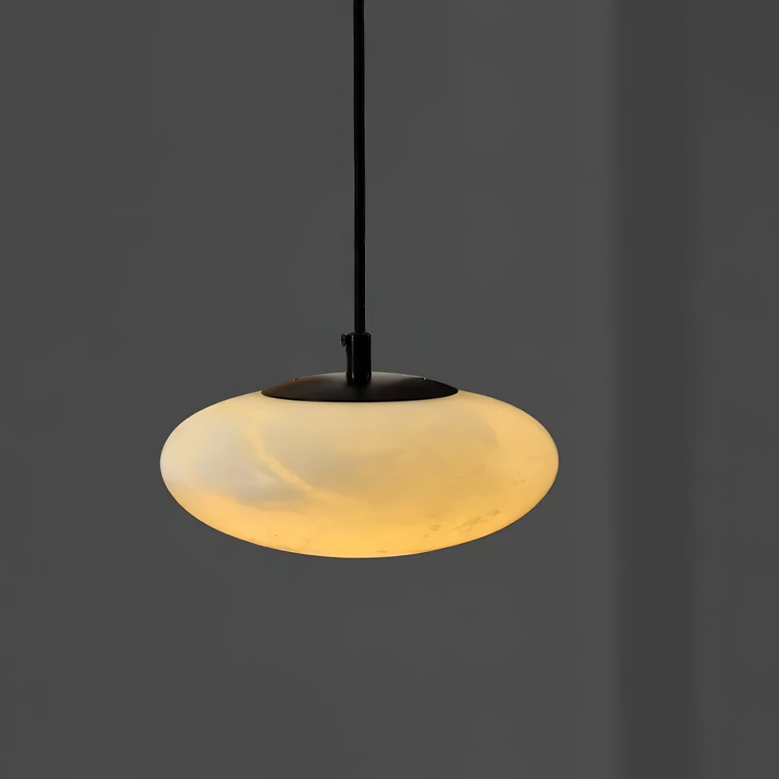 Cuthean Modern Minimalist Brass Alabaster Pendant Lamp - Letslighting
