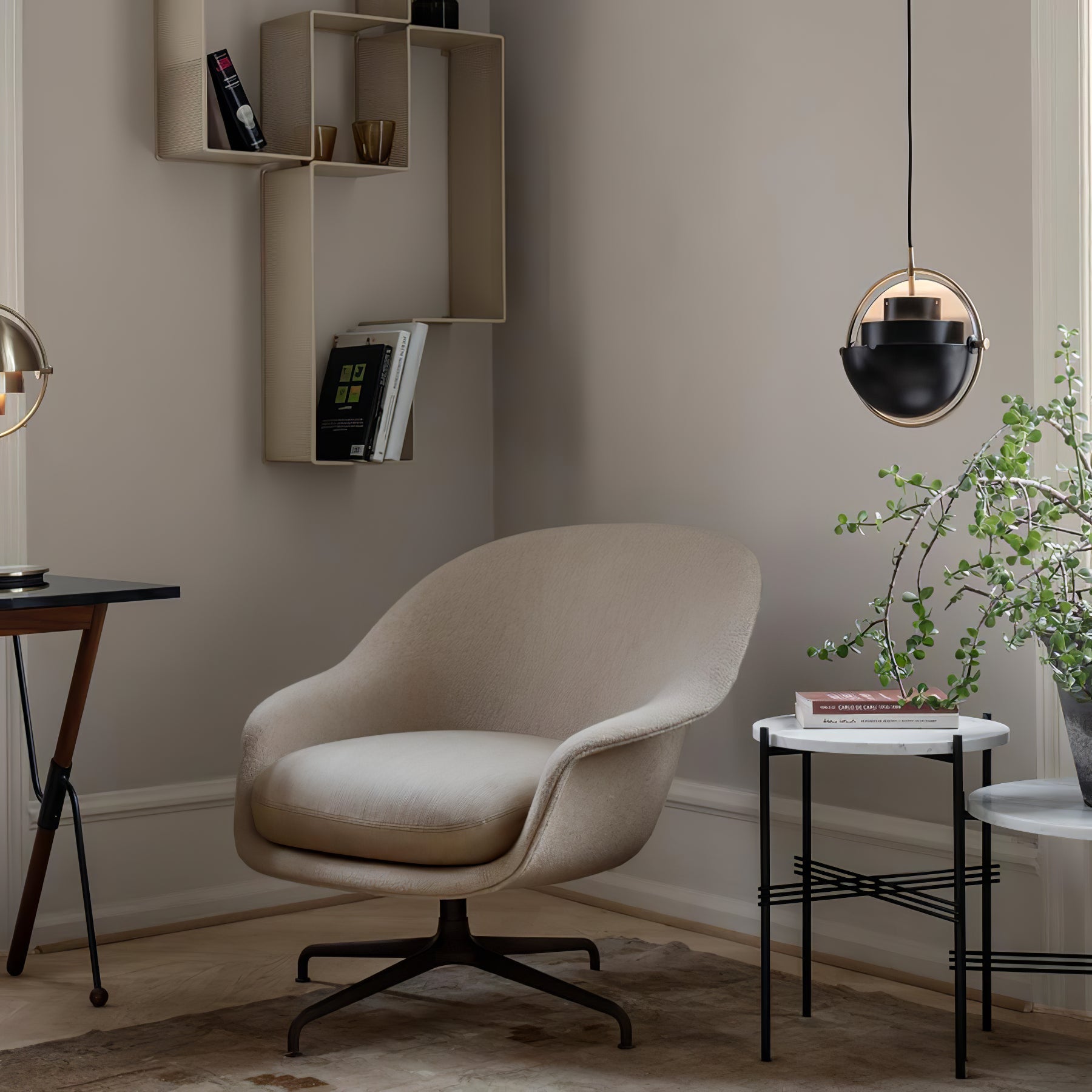 Deformed Ball Pendant Light - Blowlighting