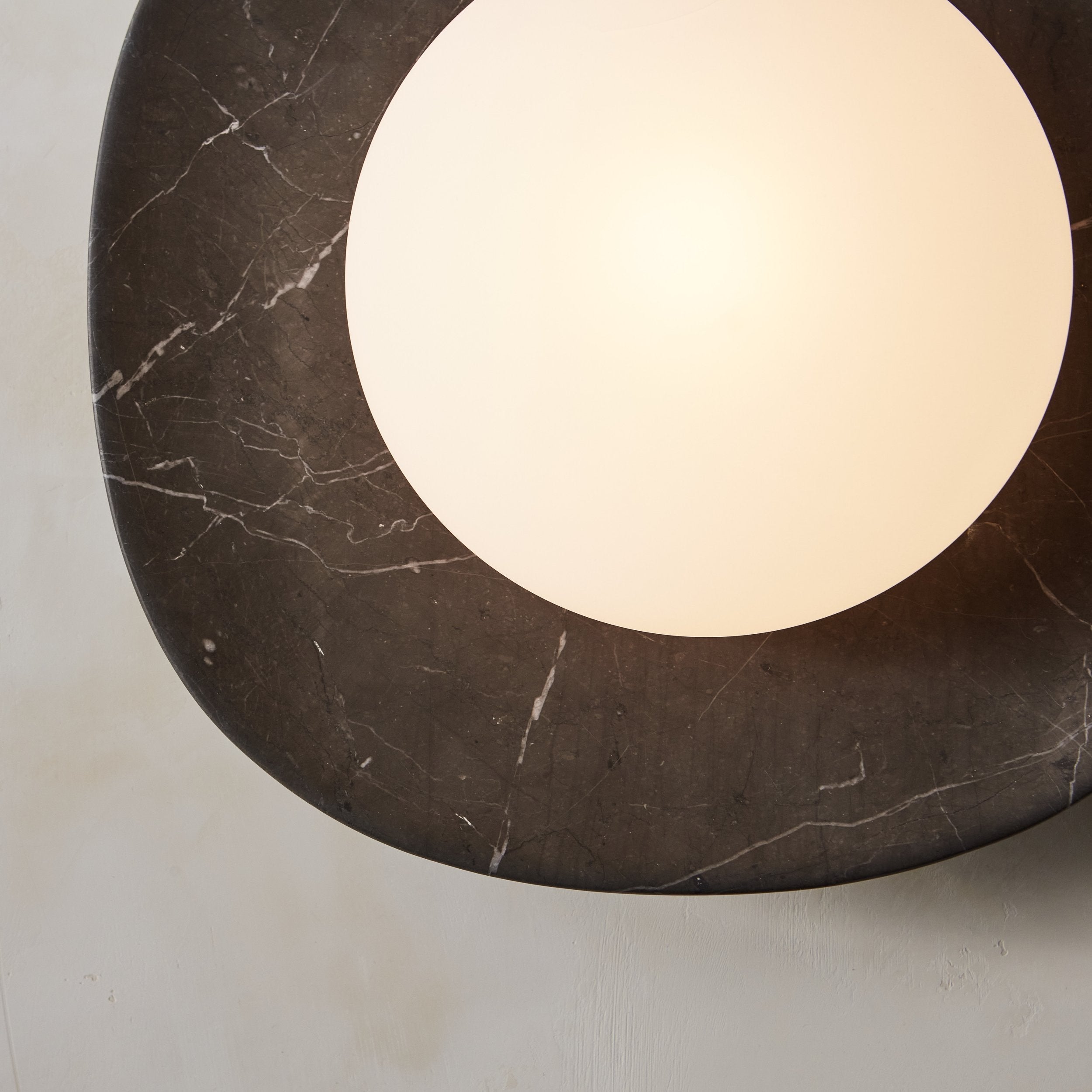 Cinoreth Marmor Glas Wandleuchte-Letslighting