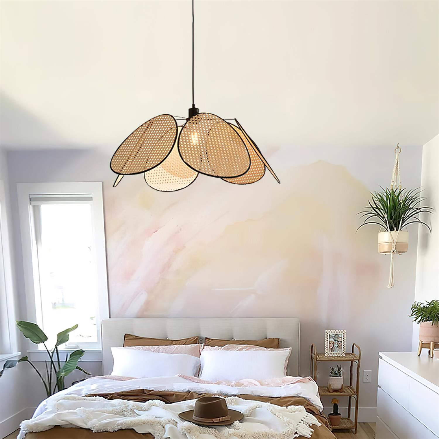 Rivn Kronleuchter mit Rattanblütenblättern Bohemian-Letslighting