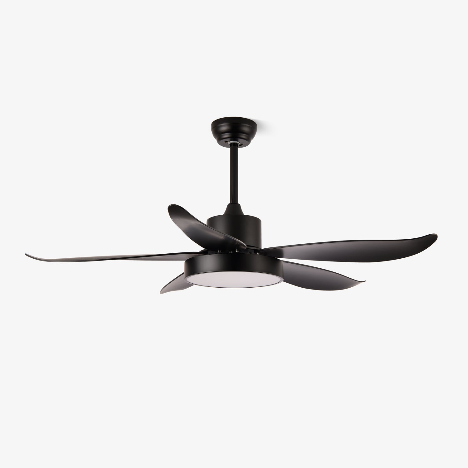 Auron Moderne Deckenventilatorleuchte in einem modernen Wohnzimmerambiente