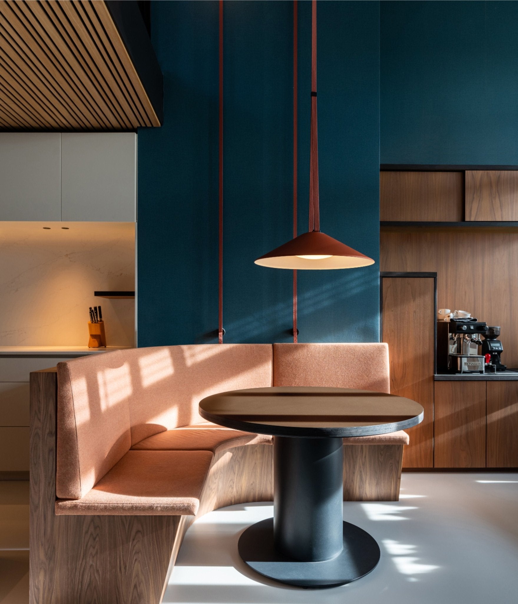 Brooklyn Minimalistische Pendelleuchte aus Metall-Letslighting