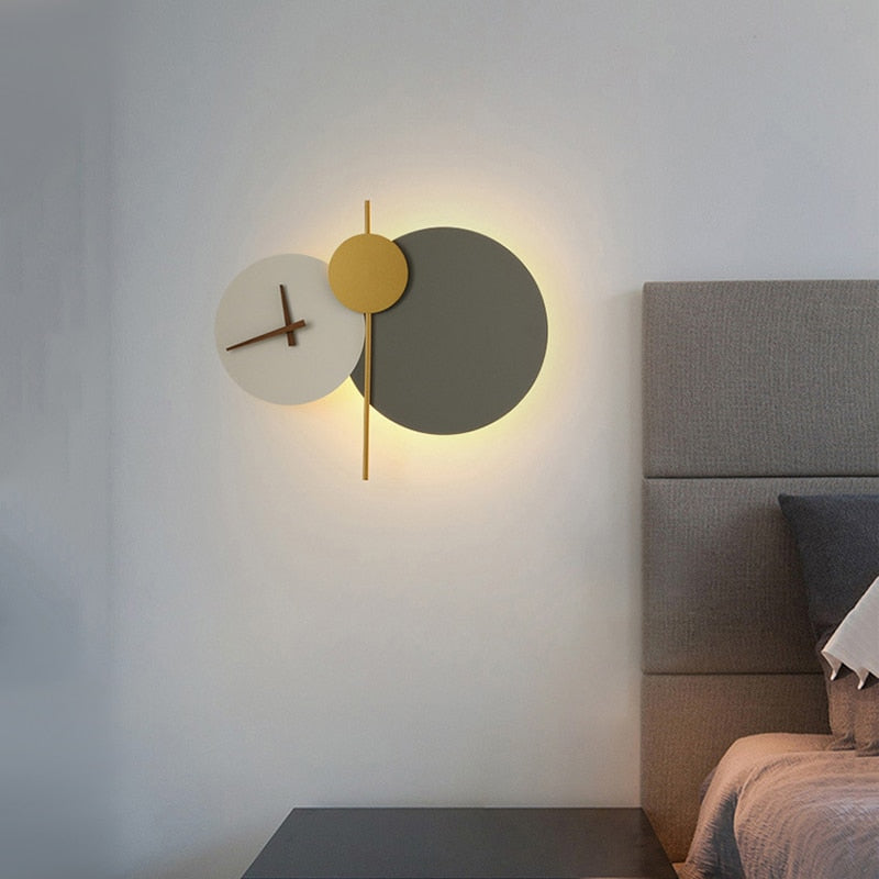 Arisha Modern LED Wandleuchte Runde Uhr Metall/Acryl Schlafzimmer 2 Farben