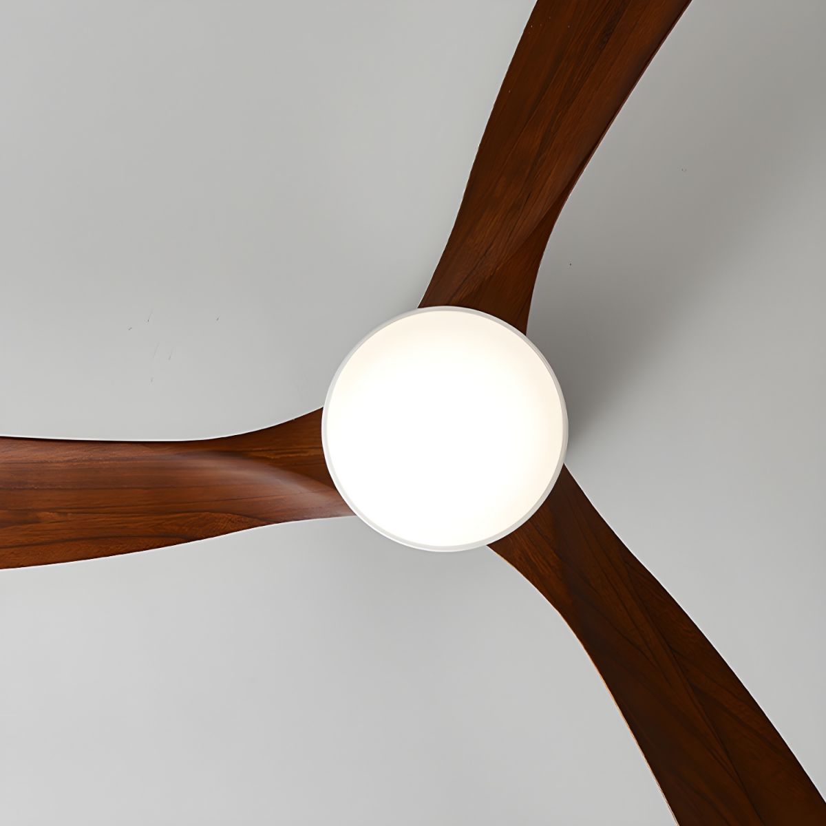 Ezra Nordische Deckenventilatorleuchte mit leisem Gleichstrommotor