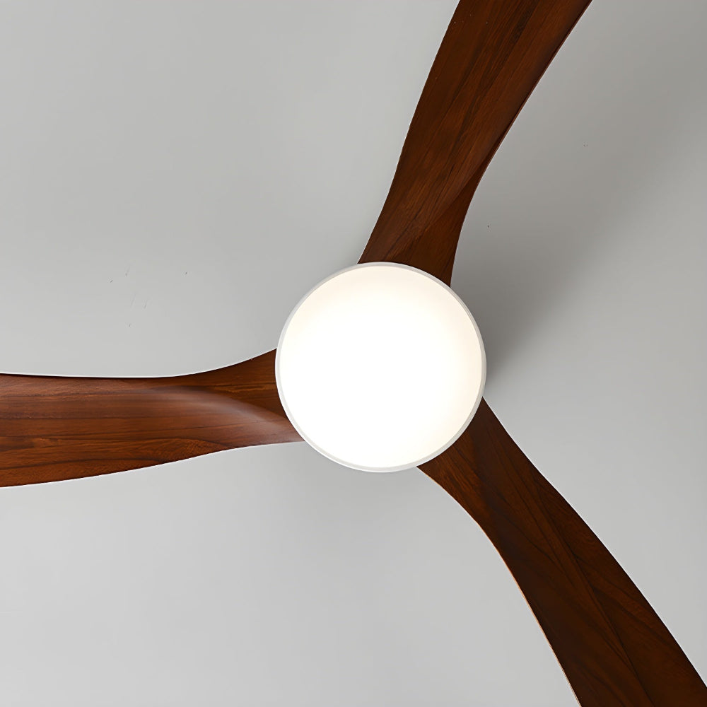Elena Moderner Holz-Deckenventilator mit Licht in einem zeitgenössischen Interieur