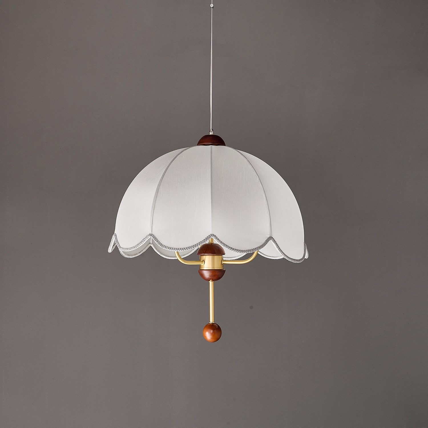 Varaeia Traditionelle Pendelleuchte aus Stoff und Holz-Letslighting