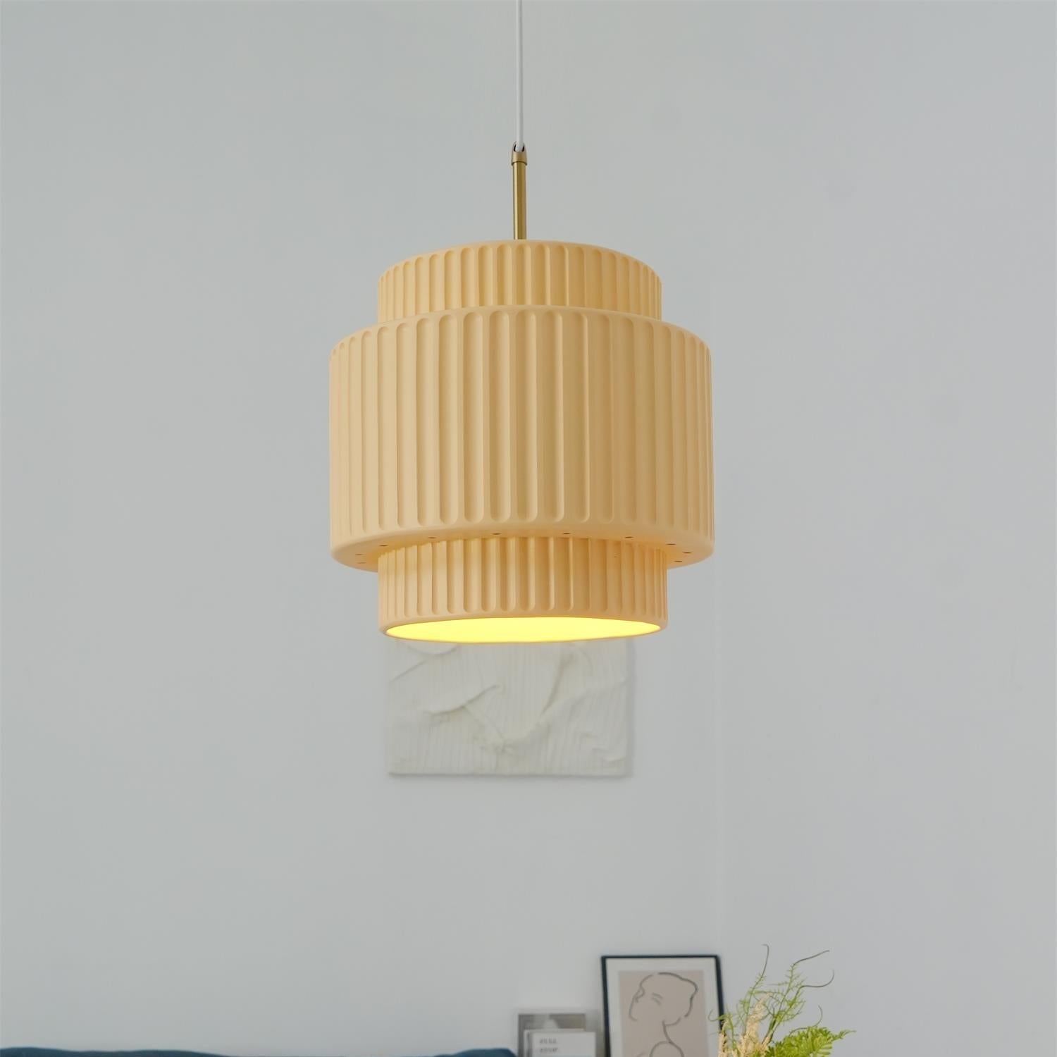Aurelia Moderne Pendelleuchte aus Kunstharz-Letslighting