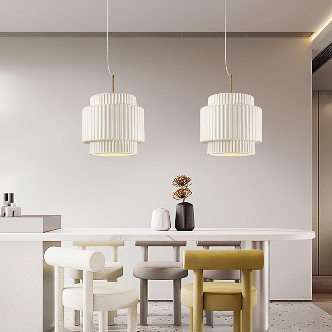 Aurelia Moderne Pendelleuchte aus Kunstharz-Letslighting
