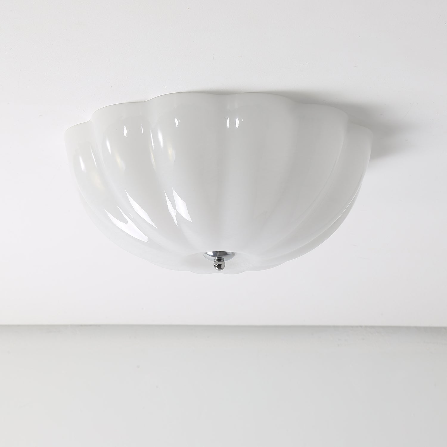 Uphaara Moderne Minimalistische Deckenleuchte aus Opalglas-Letslighting