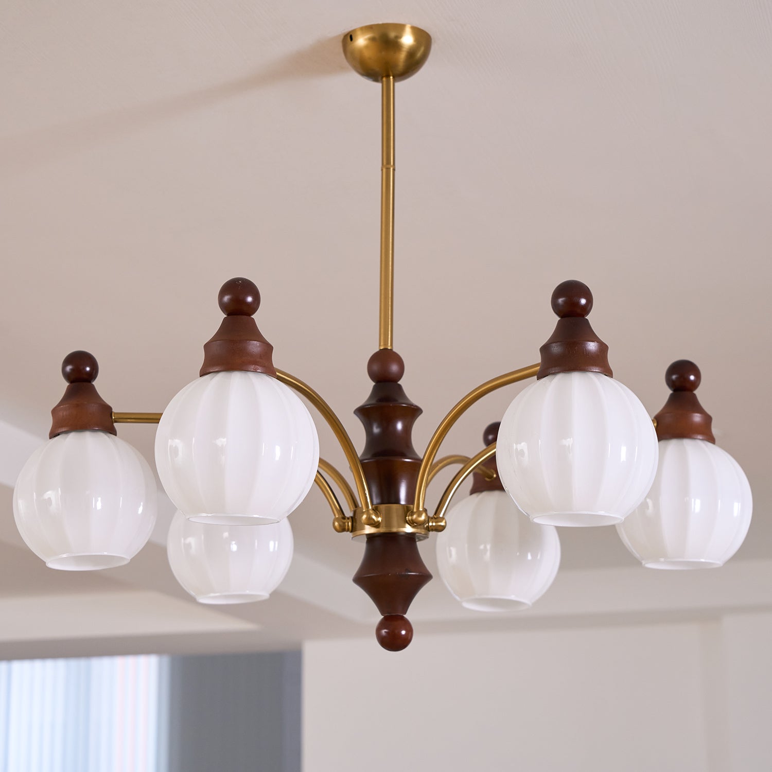 Lustra Chandelier Blossom with Glass Shades-Letslighting