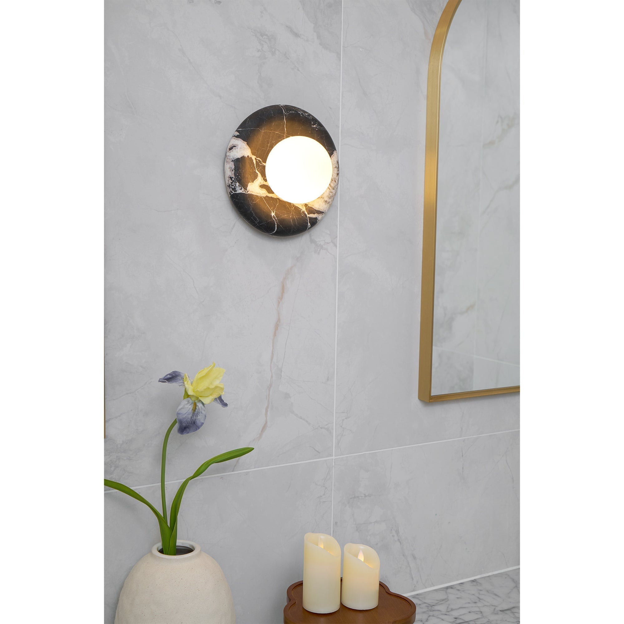 Uvinos Schwarze Marmor Wandleuchte-Letslighting