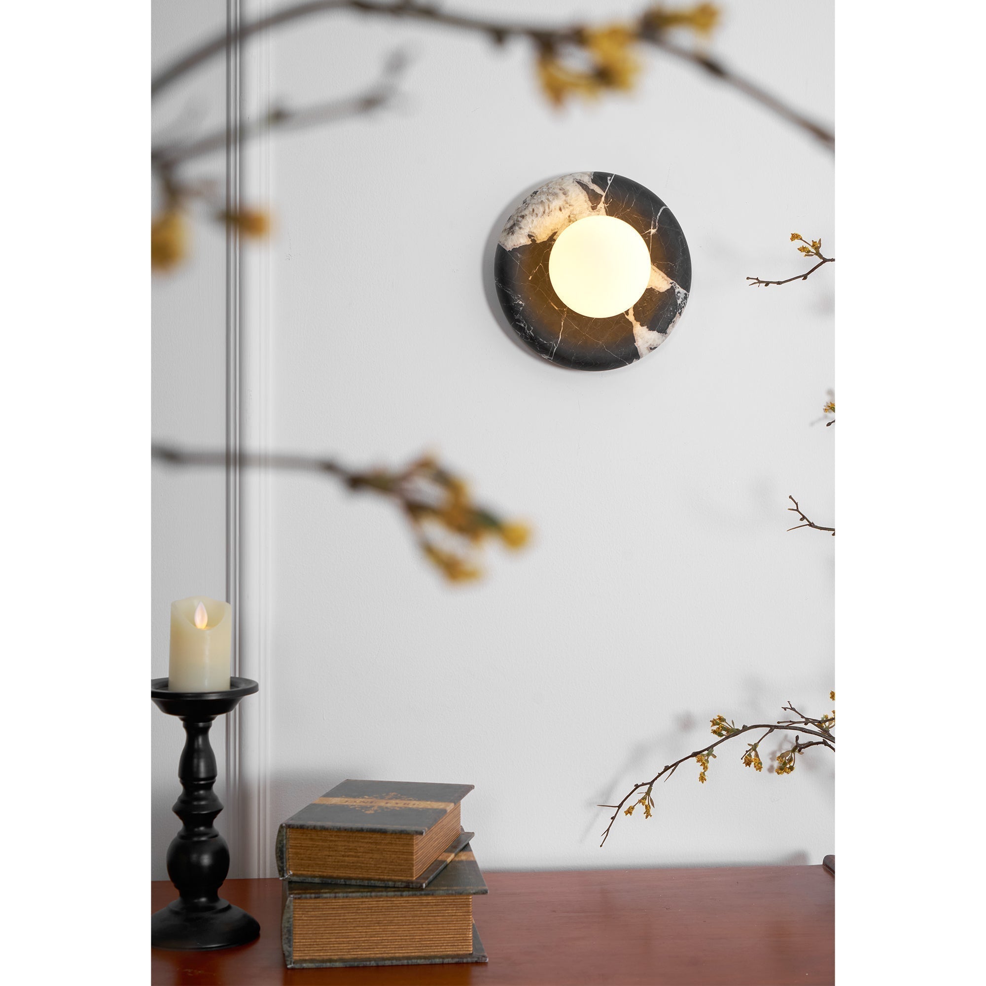 Uvinos Schwarze Marmor Wandleuchte-Letslighting