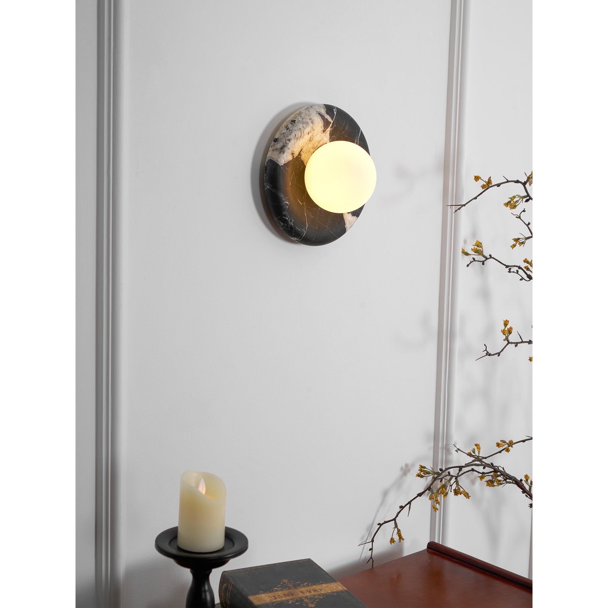 Uvinos Schwarze Marmor Wandleuchte-Letslighting