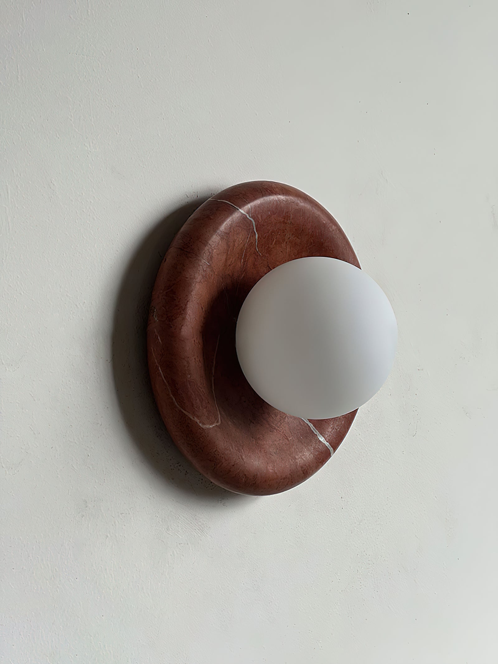 Vomire Nordic Art Roter Marmor Wandleuchte-Letslighting