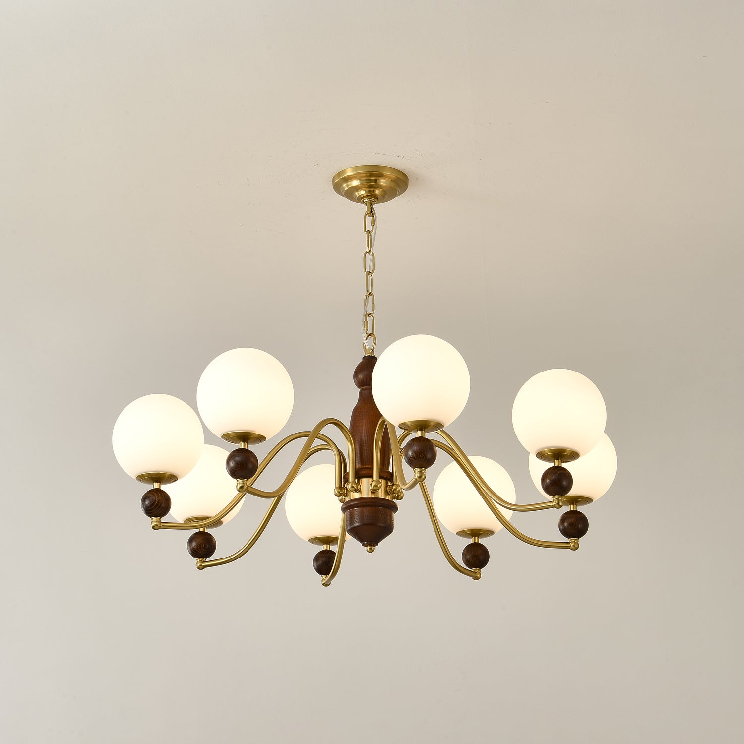 Lustra Kronleuchter Holz Messing Globus-Letslighting