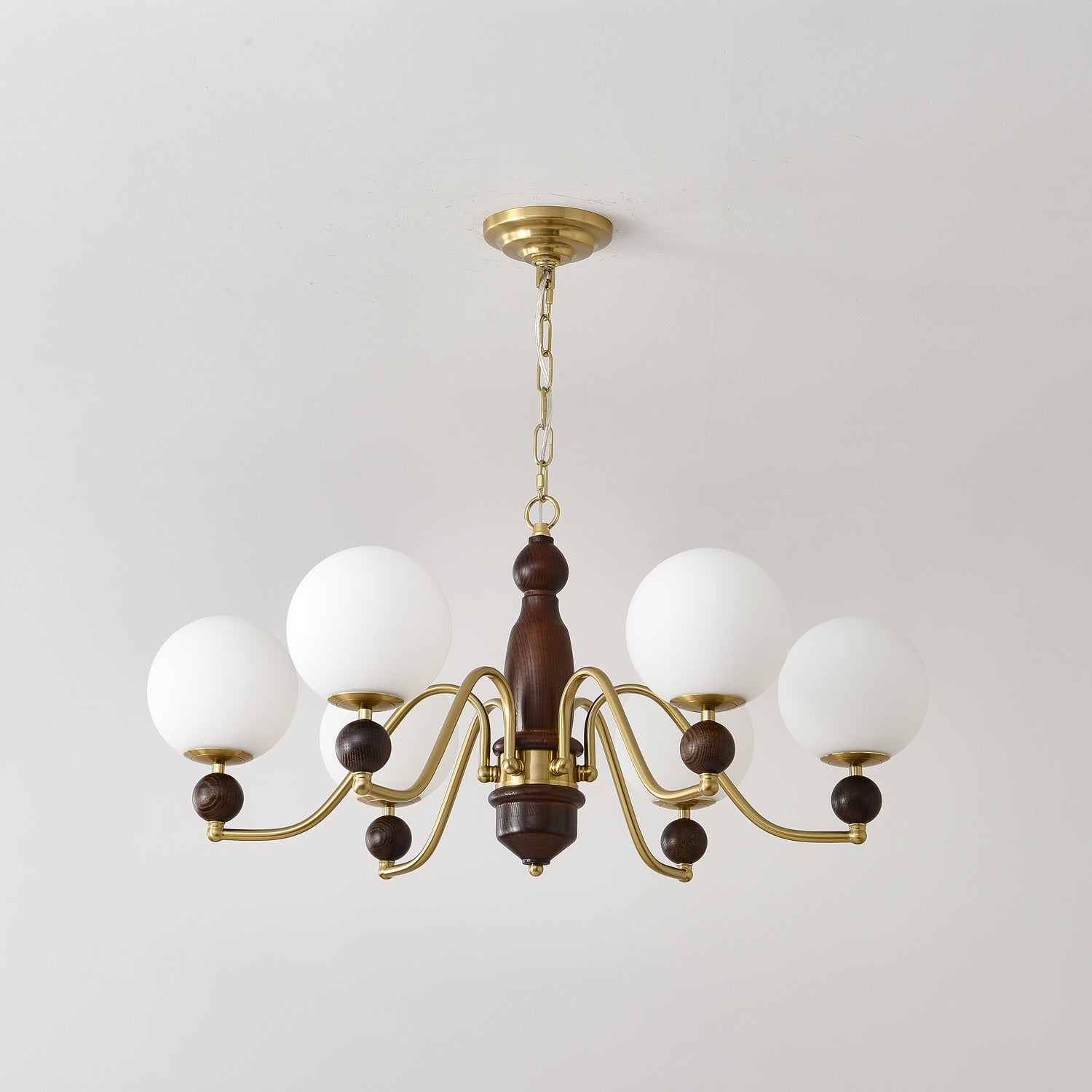Lustra Kronleuchter Holz Messing Globus-Letslighting