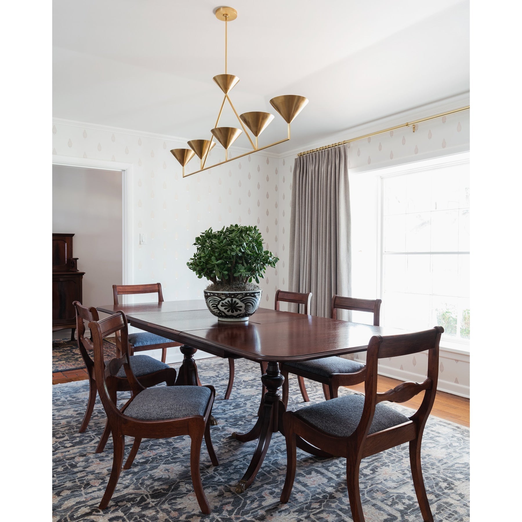 Ulveleth Modern Minimalist Linear Metal Chandelier - Letslighting