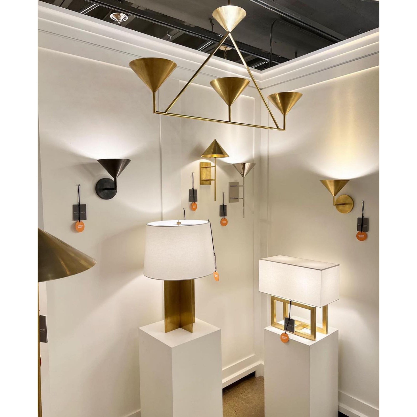 Ulveleth Modern Minimalist Linear Metal Chandelier - Letslighting