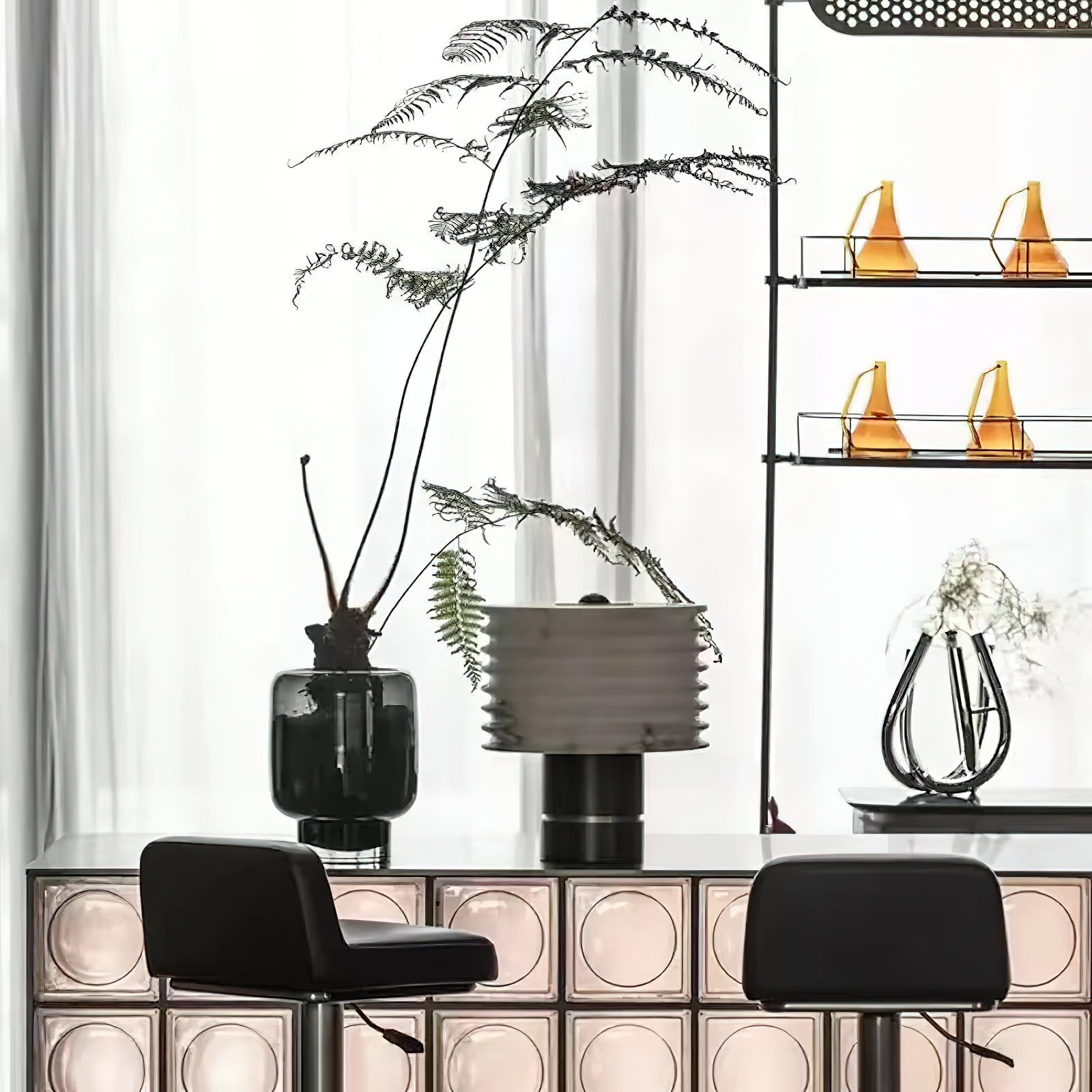 Outela Table Lamp - Letslighting