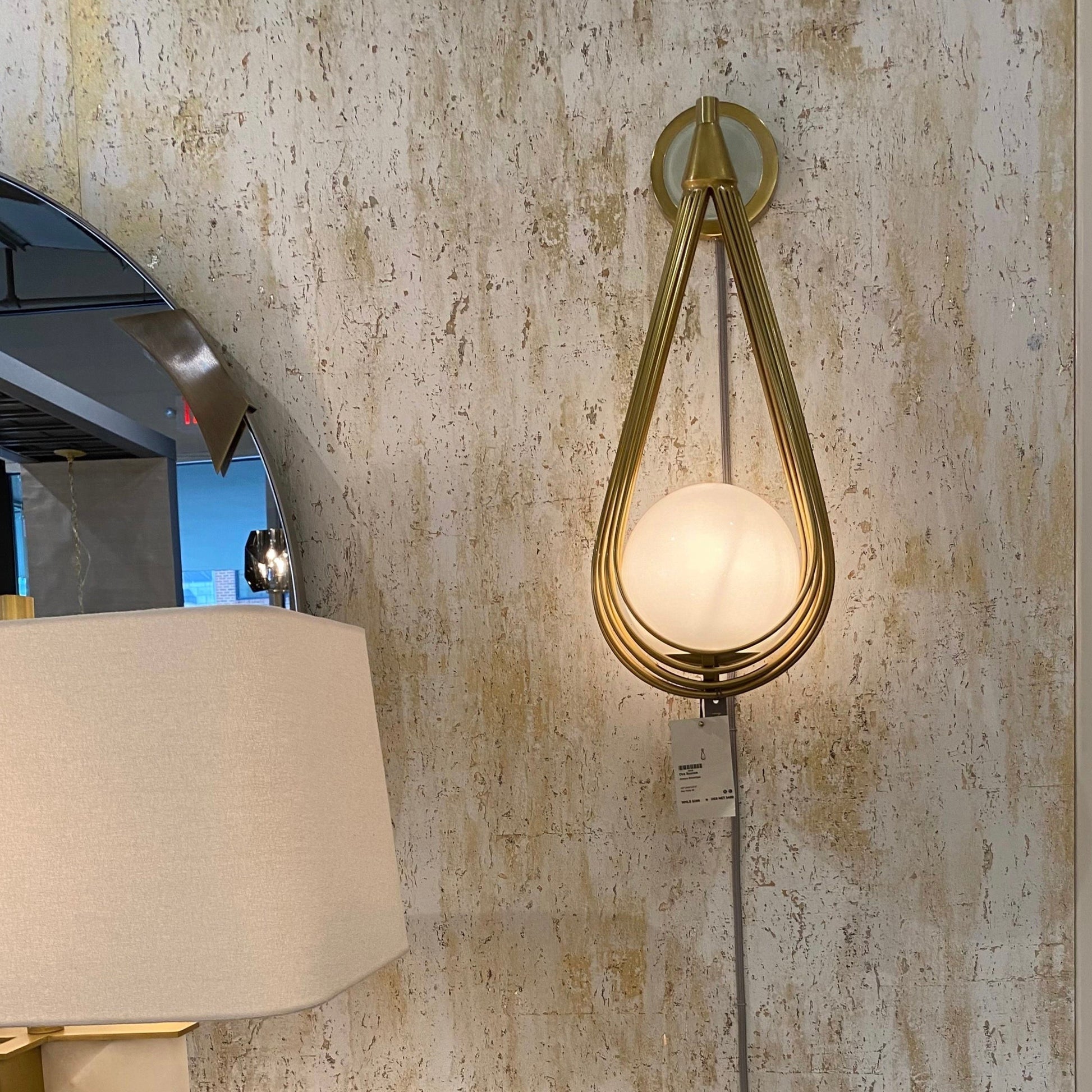 Zemirir Wandleuchte aus Messing und Glas-Letslighting