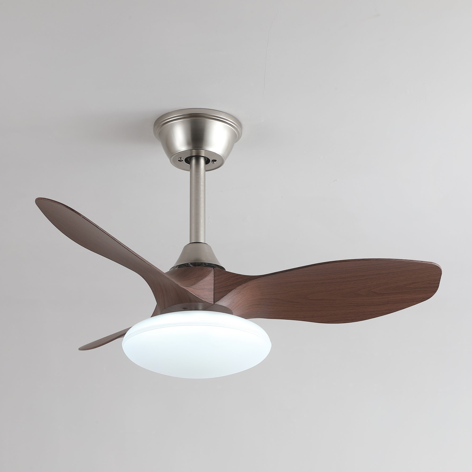Sylvara Deckenventilatorleuchte in Nickel-Ausführung