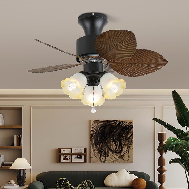 Ansicht der ABS-Ventilatorflügel und des Metallrahmens.