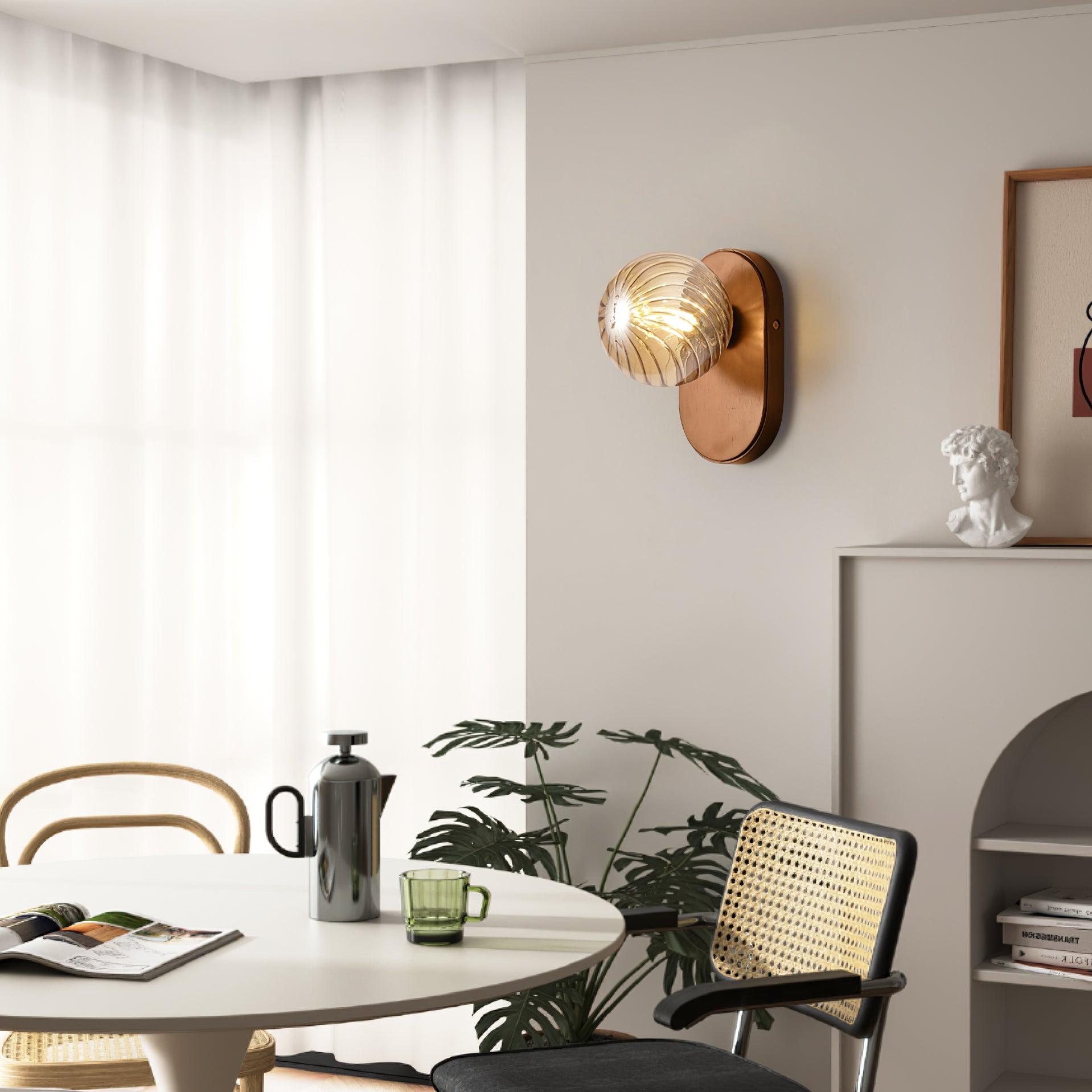 Sawyer Moderne Wandleuchte aus Holz-Letslighting