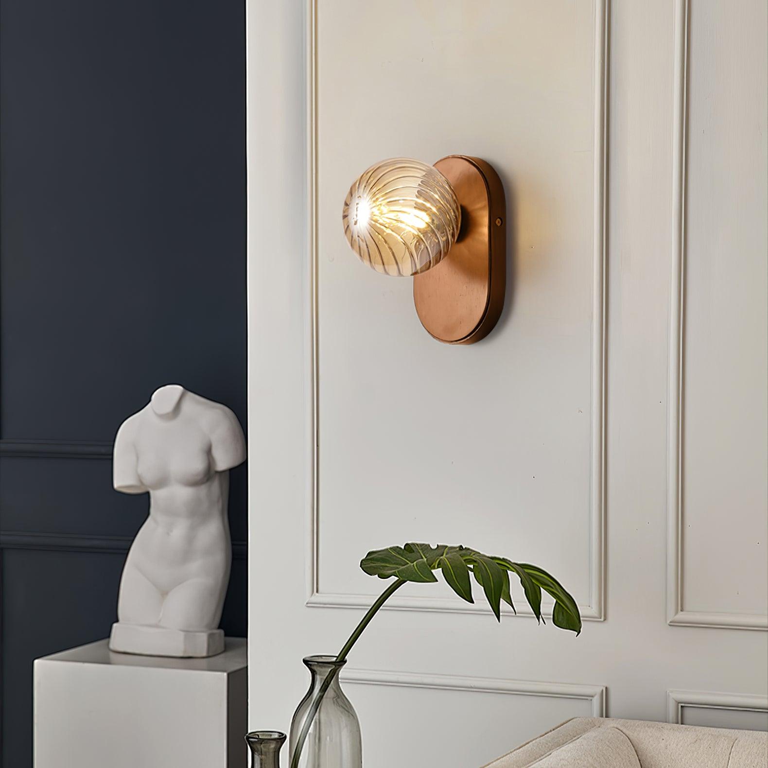 Sawyer Moderne Wandleuchte aus Holz-Letslighting