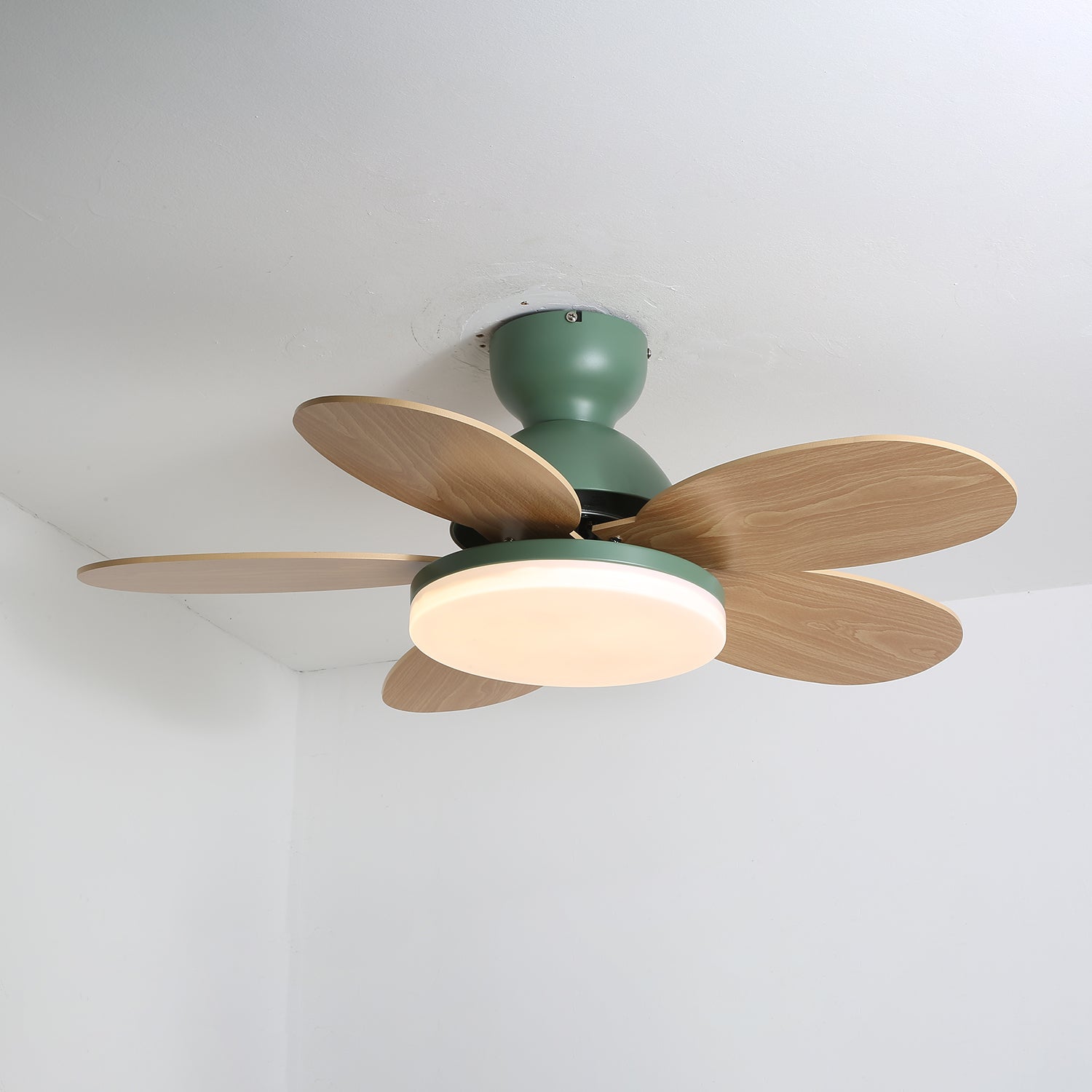 Liora Bunter Glas-Deckenventilator mit Beleuchtung für Kinderzimmer