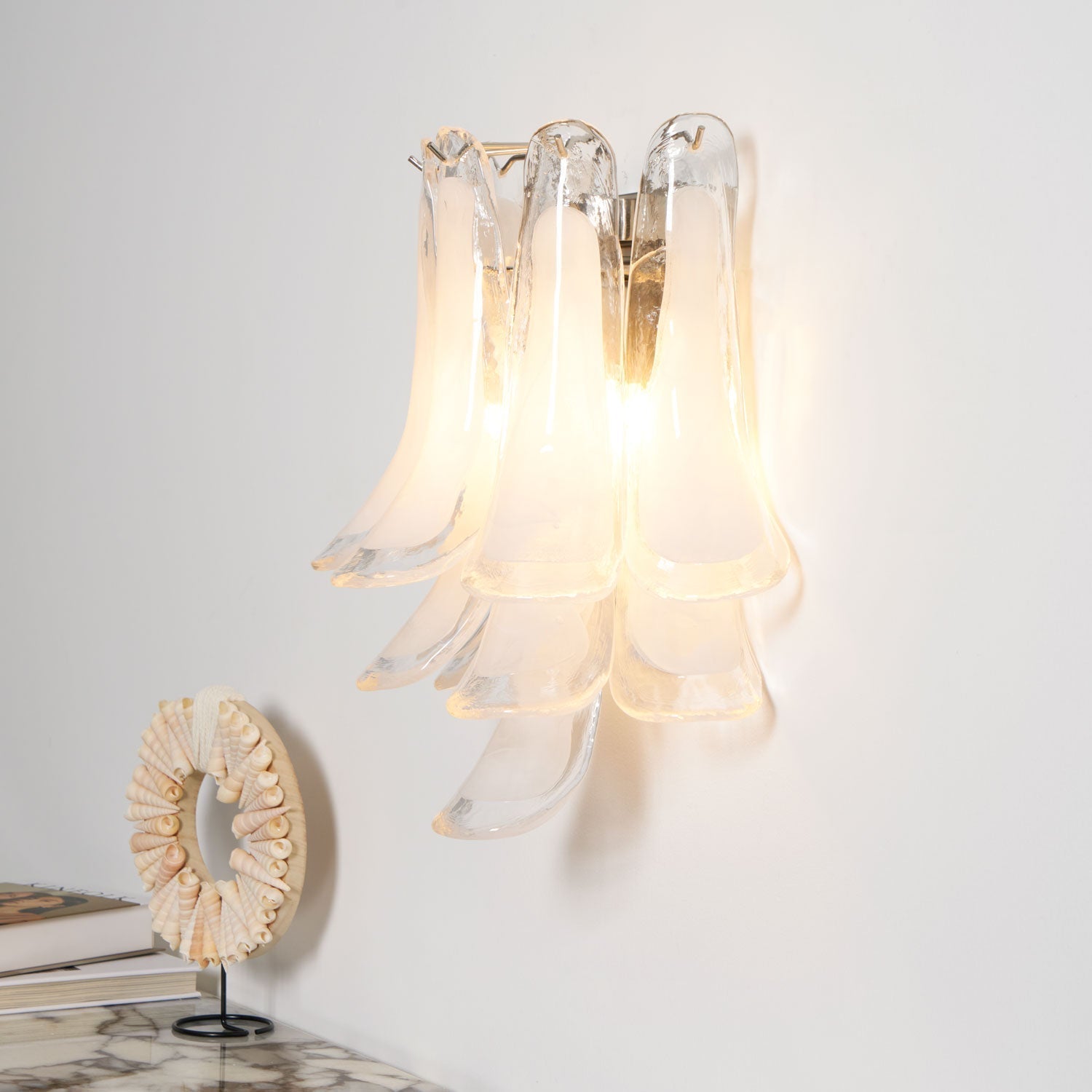 Aurora Wall Light Petal Shaped Glass Vintage Artistic - Neutralighting