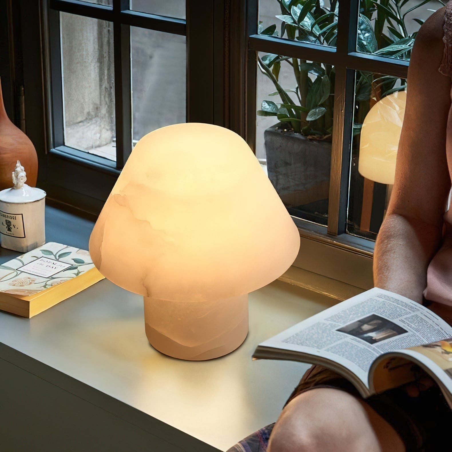Petra Table Lamp - Letslighting