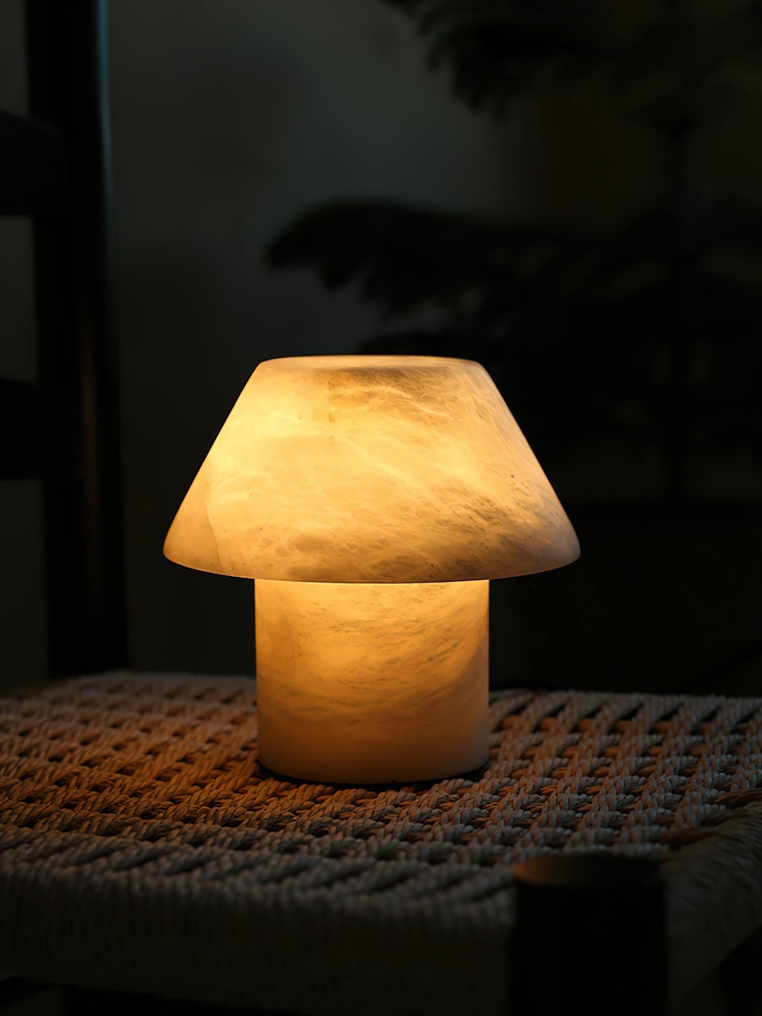 Petra Table Lamp - Letslighting