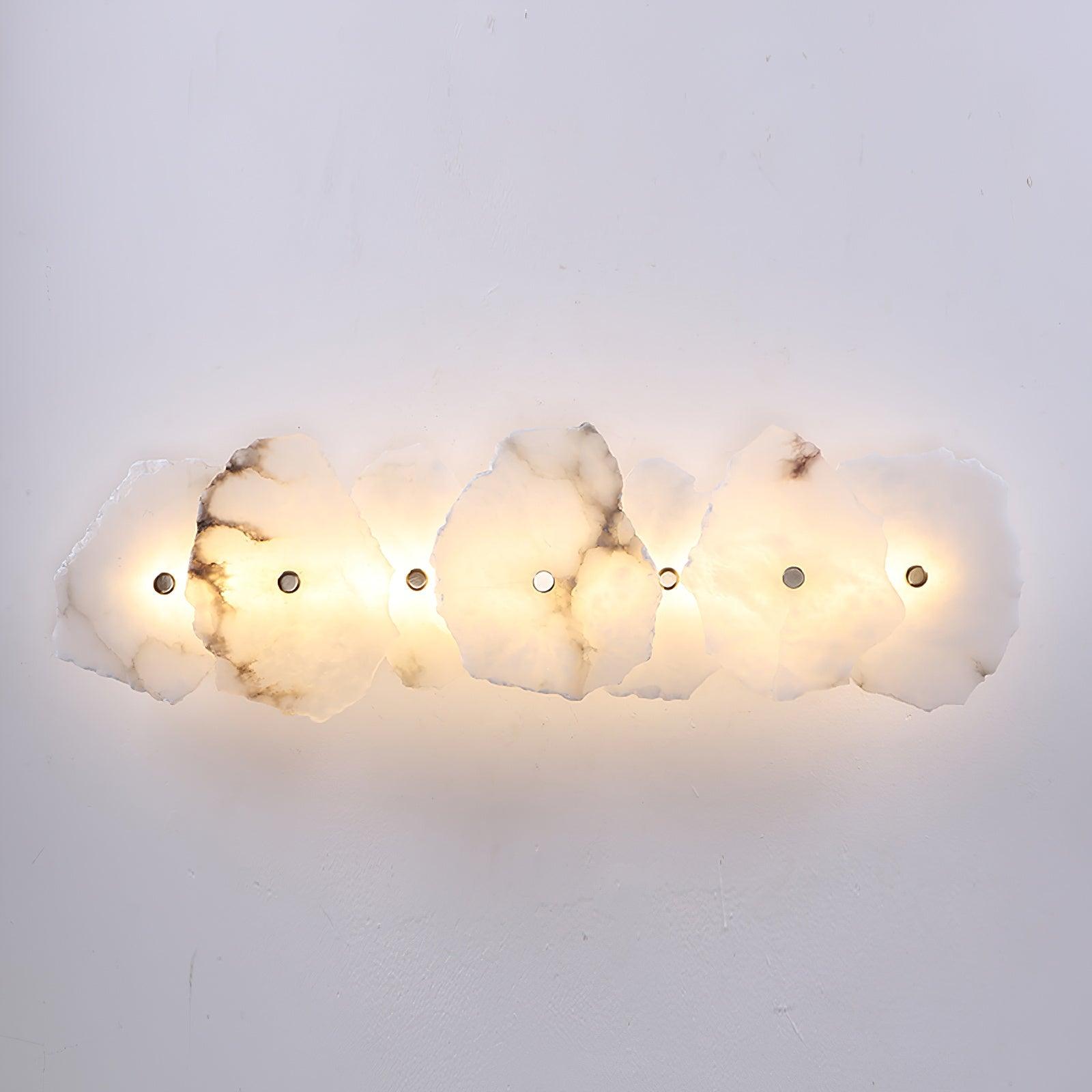 Cevra Alabaster-Blumen-Wandleuchte