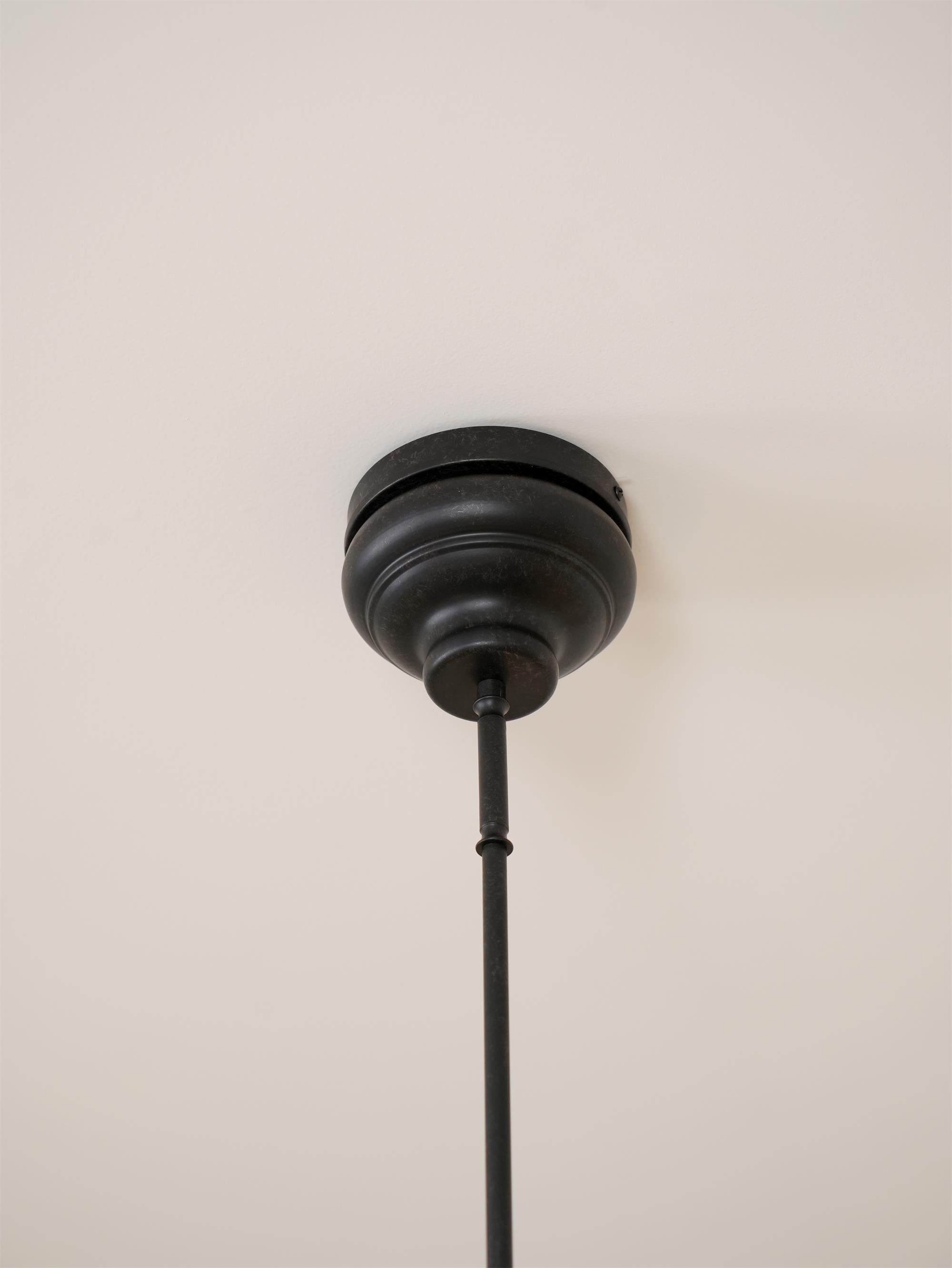 Arthaila Großer Vintage Industrieller Stoff-Kronleuchter-Letslighting