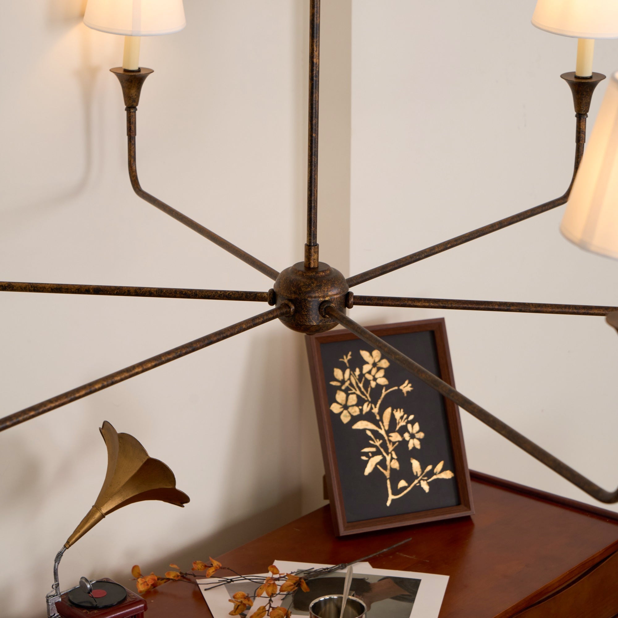 Arthaila Großer Vintage Industrieller Stoff-Kronleuchter-Letslighting