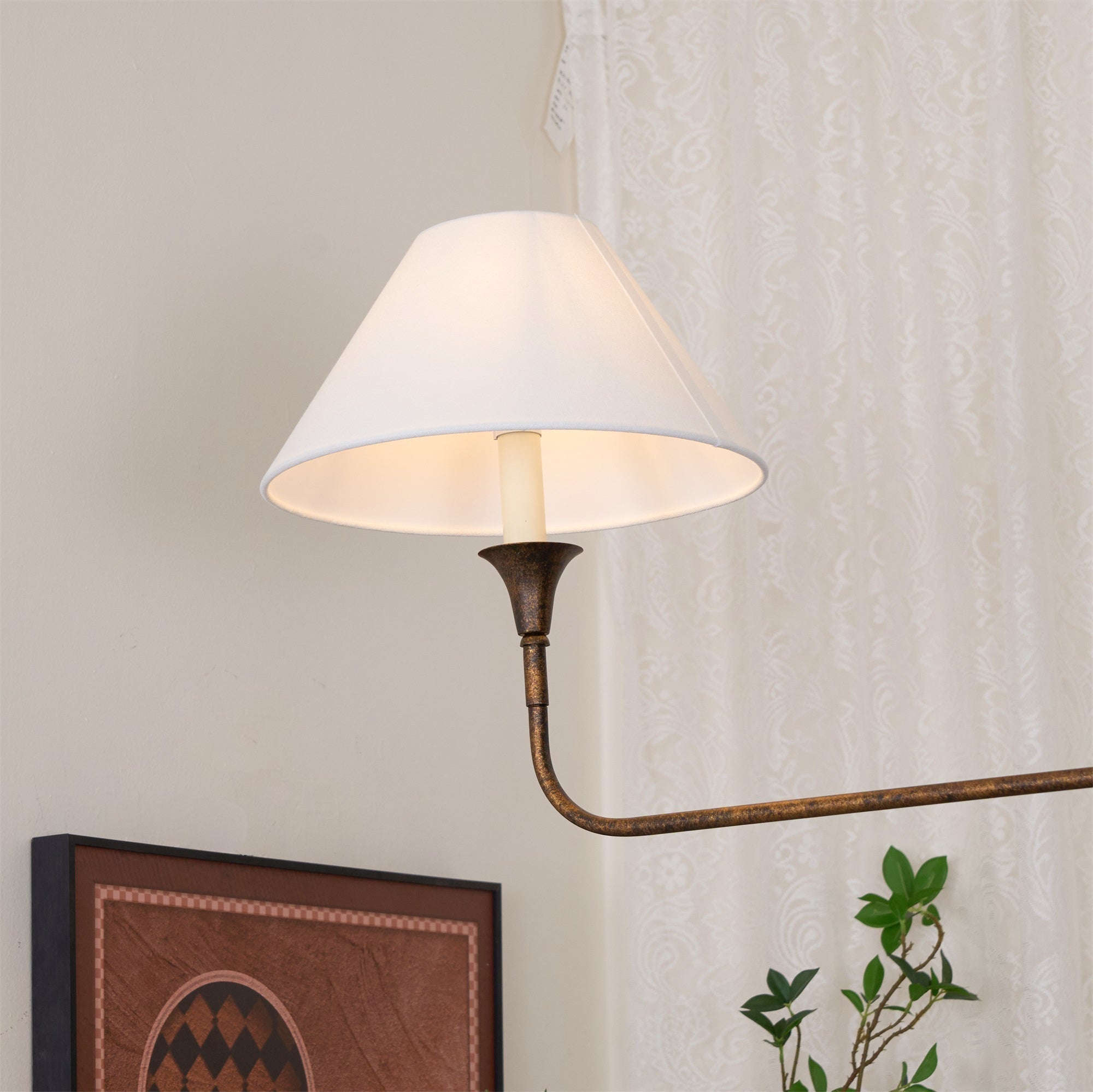 Norli Moderner linearer LED-Kronleuchter aus Metall