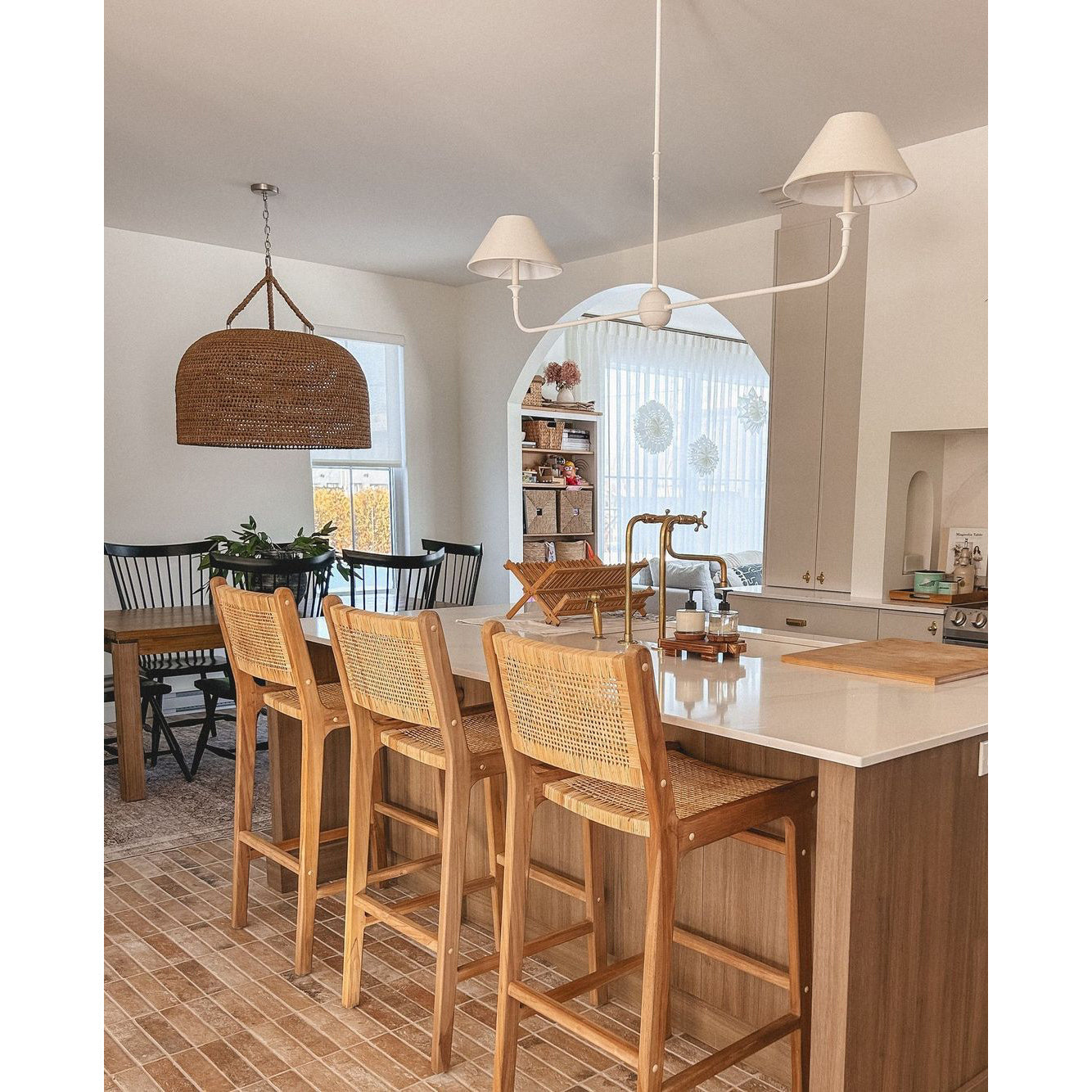 Aera Modern Minimalist Linear Antique Brass Fabric Chandelier - Letslighting