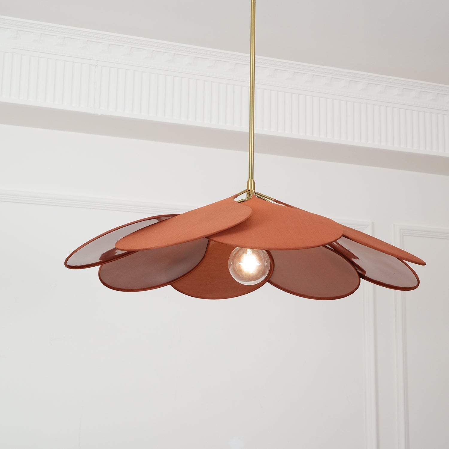 Precieuse Petals Pendant Lamp - Blowlighting