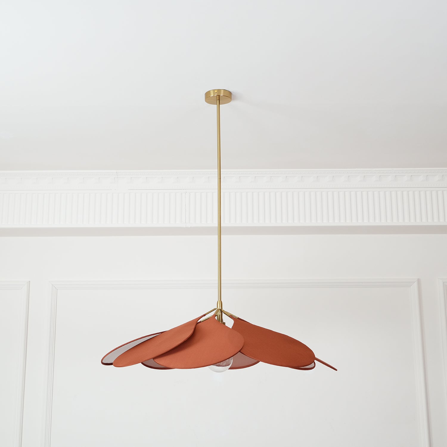 Precieuse Petals Pendant Lamp - Blowlighting